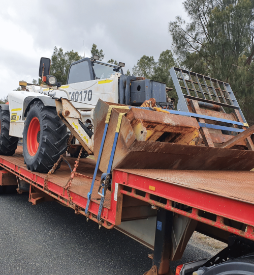 Mechanical repair and overhaul of telehandler prior to mobilisation to site.